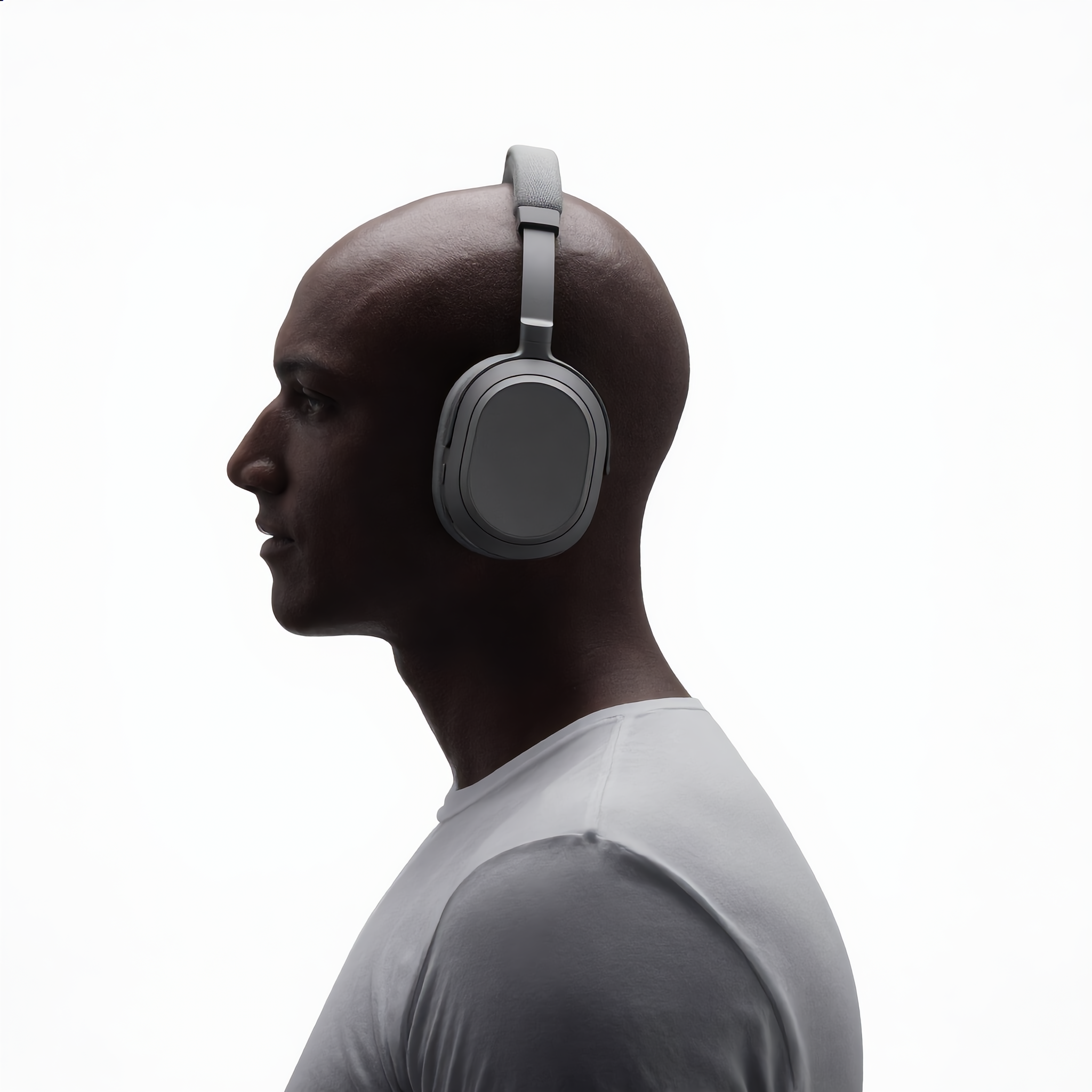 Man wearing AURA Pro